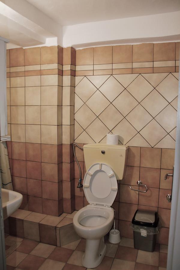 איגומניטסה Alexander Rooms & Apartments מראה חיצוני תמונה